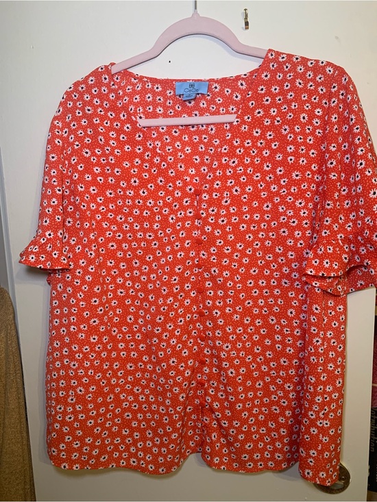 CeCe Tops - CeCe Coral Red Daisy-Print Button Front Blouse